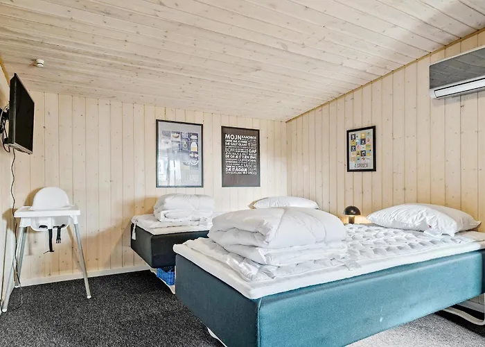 Holiday home 3 Bedroom Awesome In *